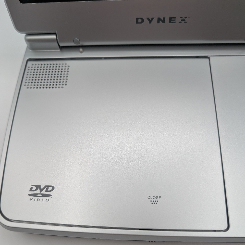 Dynex Portable DVD Player - Picture 5 of 10